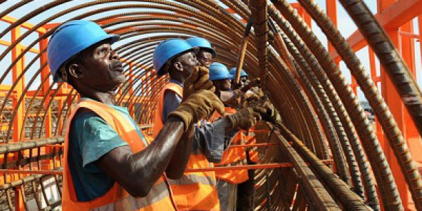 Travaux de construction du pont Henri Konan Bédié