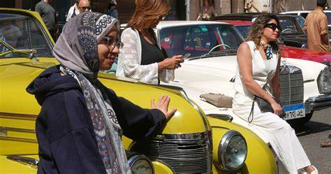 Exposition de véhicule en Égypte crédit photo: @fatshimetrie.org